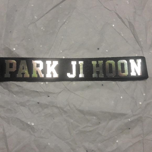 Wanna One Kpop Jihoon Lanyard Keychain - Picture 2 of 2